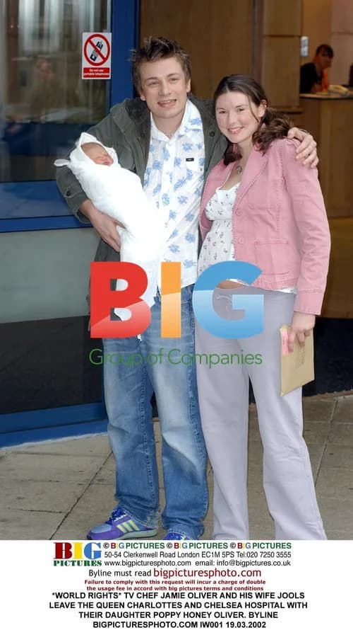 TV chef Jamie Oliver and wife Jools leave hospital with daughter