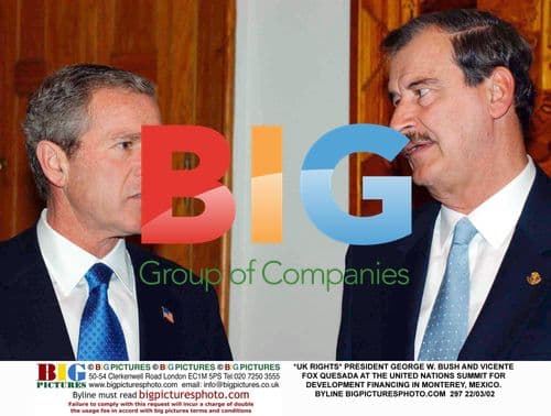 Bush and Fox at UN Summit in Monterey