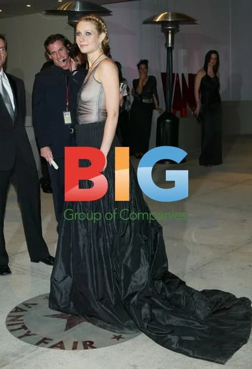 Gwyneth Paltrow at 2002 Oscars Vanity Fair Party