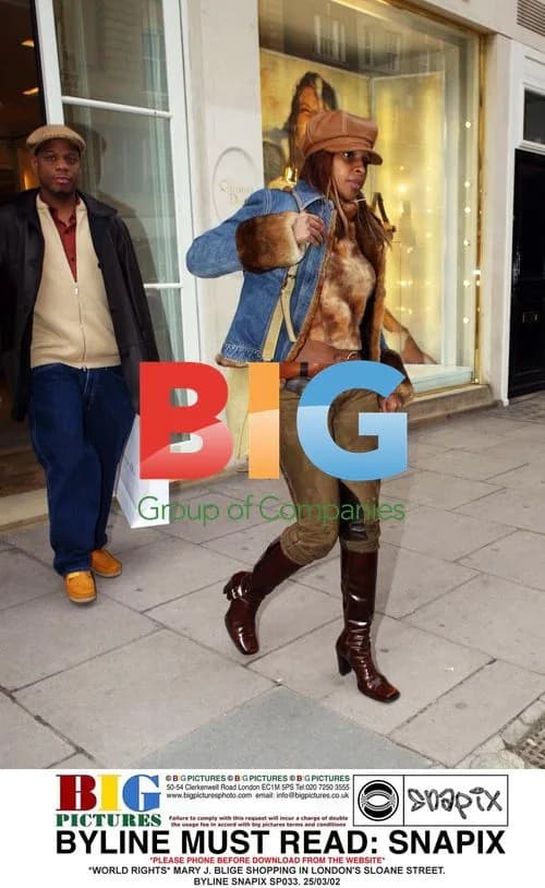 Mary J. Blige Shopping in London