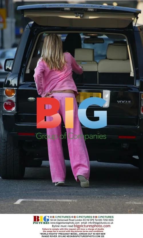 Pregnant Model Jordan in New Range Rover