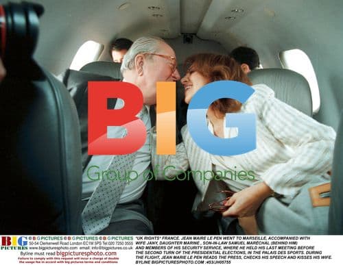 Jean-Marie Le Pen Holds Pre-Election Rally