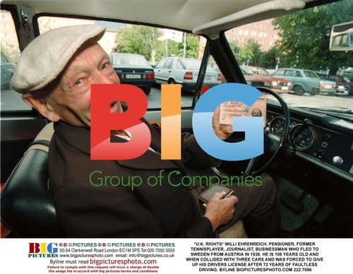 106-Year-Old Ex-Tennisplayer Crashes Cars