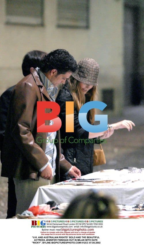JENNIFER FINNIGAN OUT IN MILAN WITH DATE