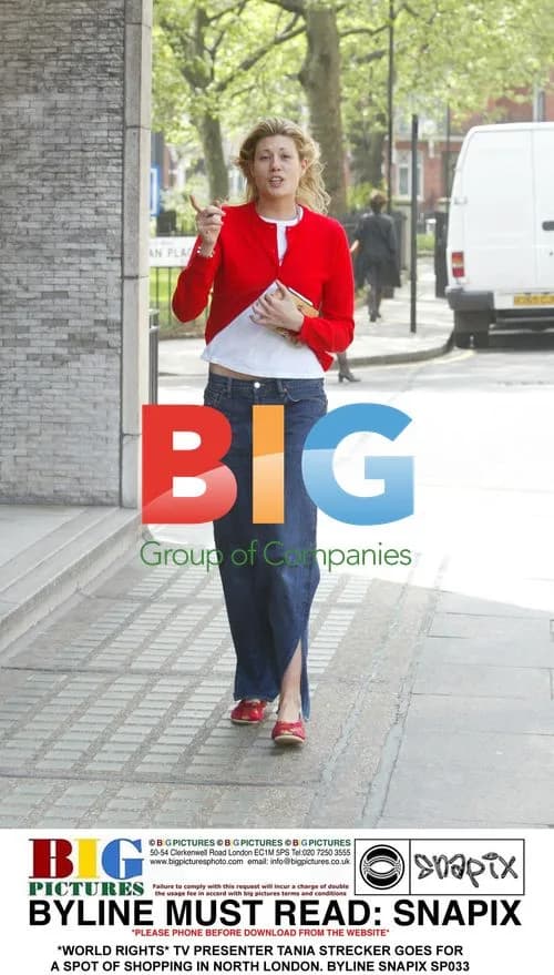 TV Presenter Tania Strecker Shopping in North London
