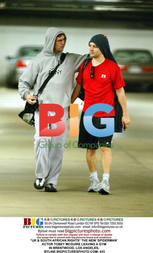 Tobey McGuire leaving LA gym