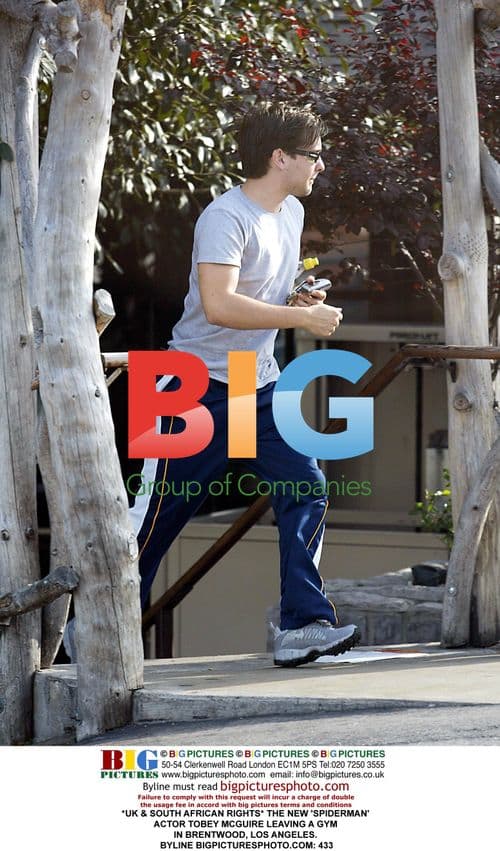 Tobey Maguire Leaving Gym in LA