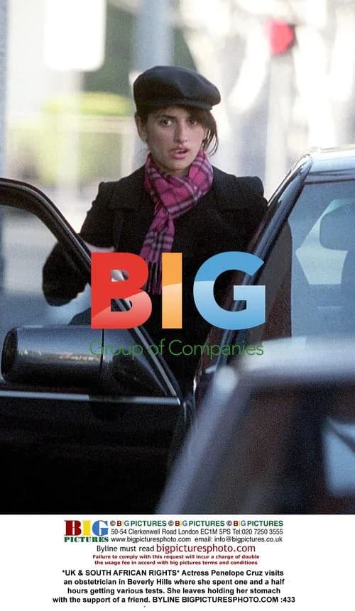 Penelope Cruz visits obstetrician in Beverly Hills