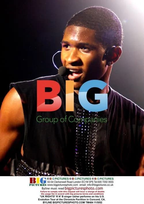 Usher performs on Evolution Tour