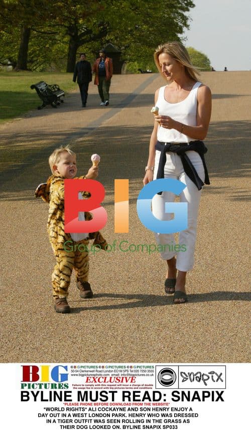 Ali Cockayne and Son Henry Enjoy Park Day