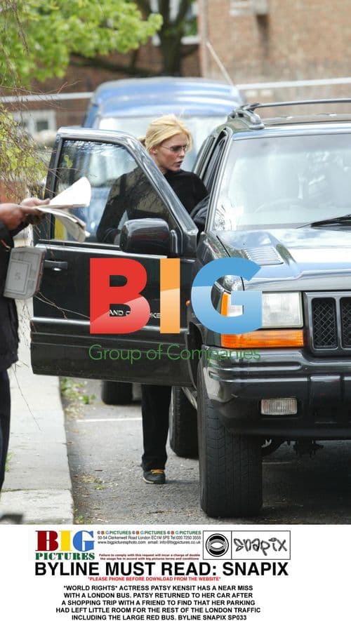 Patsy Kensit nearly hit by London bus