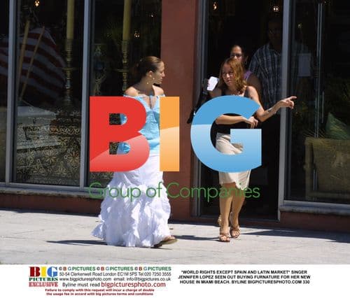 Jennifer Lopez Shopping for Furniture in Miami