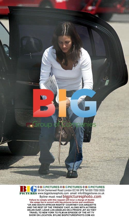 Friends Cast Leaves LA for NYC Filming