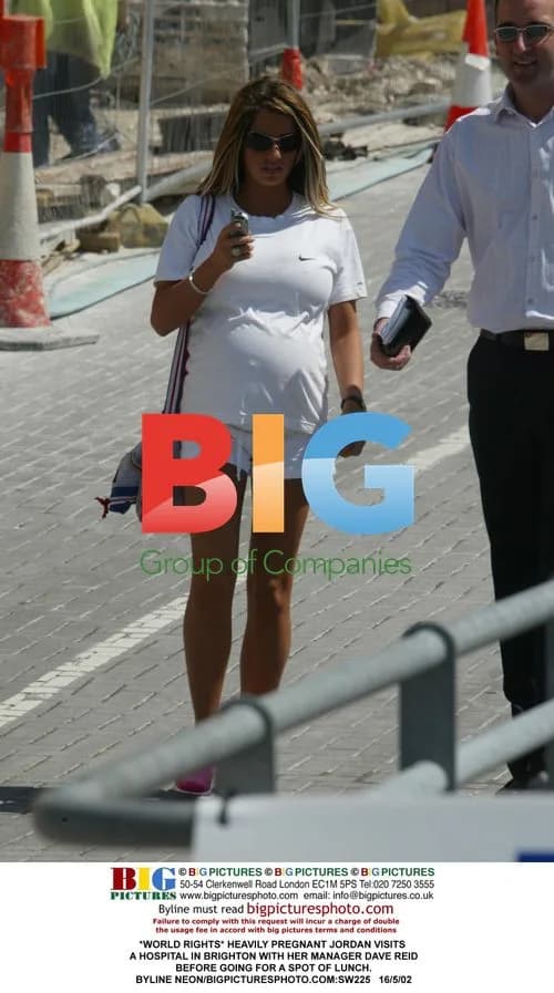 Heavily Pregnant Jordan Visits Hospital