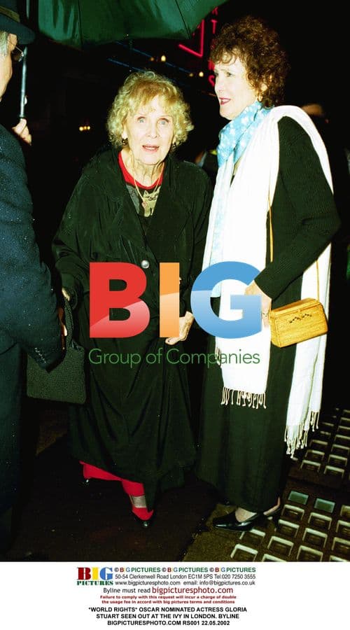 OSCAR NOMINATED ACTRESS GLORIA STUART OUT IN LONDON