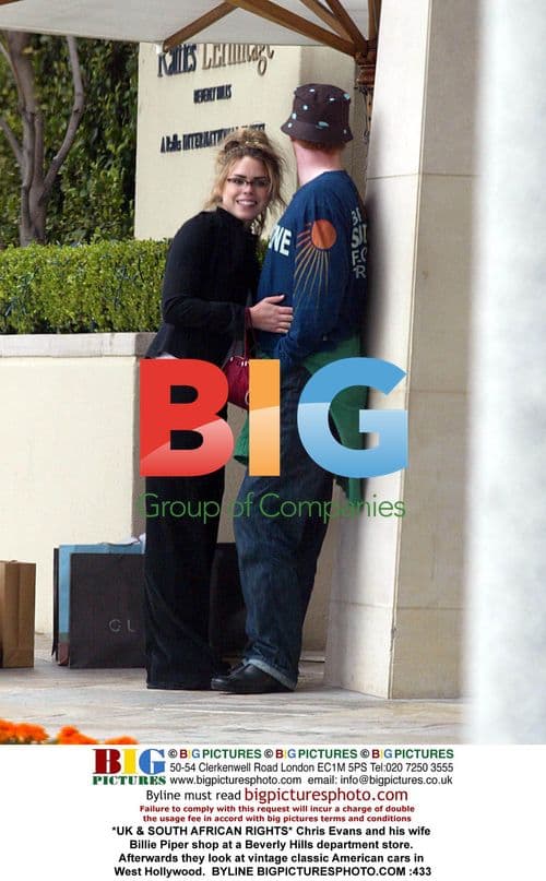 Chris Evans and Billie Piper shopping