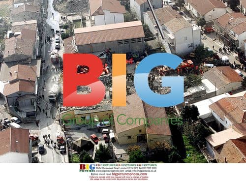 Earthquake victims shelter in tent city