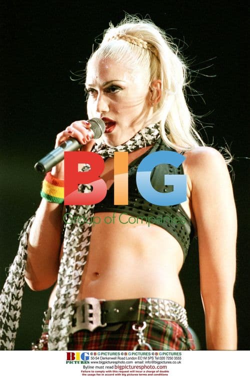 Gwen Stefani Rocks the Stage in Sunrise, FL