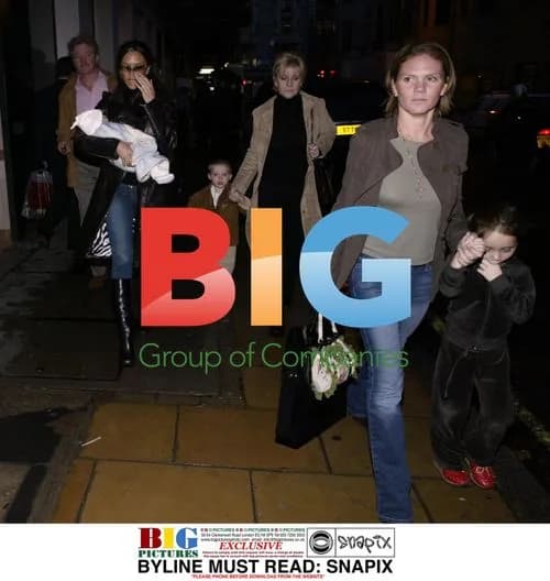 Victoria Beckham Out Shopping with Family