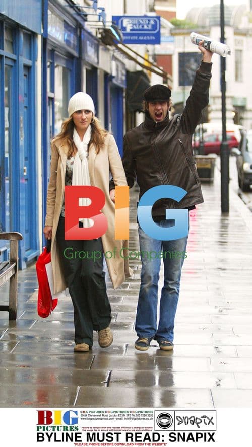 MUSICIAN RICHARD ASHCROFT AND WIFE KATE RADLEY SPOTTED IN CHELSEA