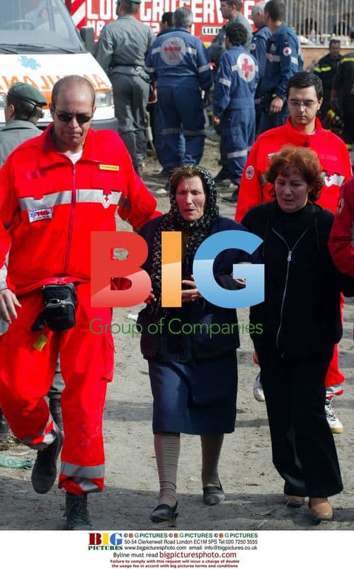 Paramedics and firemen at school after tragedy