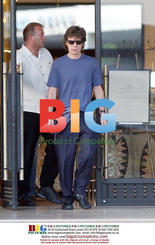 Mick Jagger Leaves Beverly Hills Store