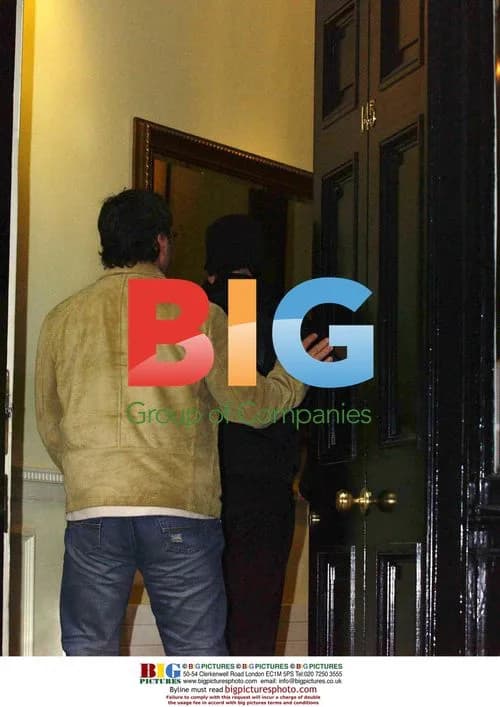 SINGER ROBBIE WILLIAMS ARRIVES AT HARLEY STREET SURGERY