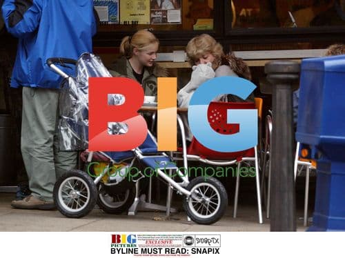 Gail Porter and family enjoy London outing