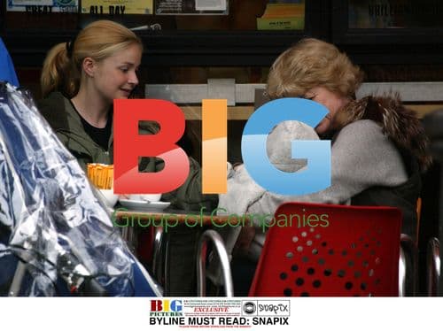 Gail Porter and family enjoy outing with baby Honey