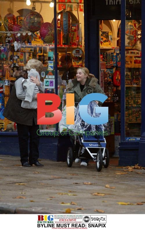 Gail Porter and daughter Honey out in London