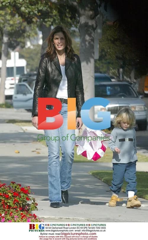 Cindy Crawford and son Presley play with parachute