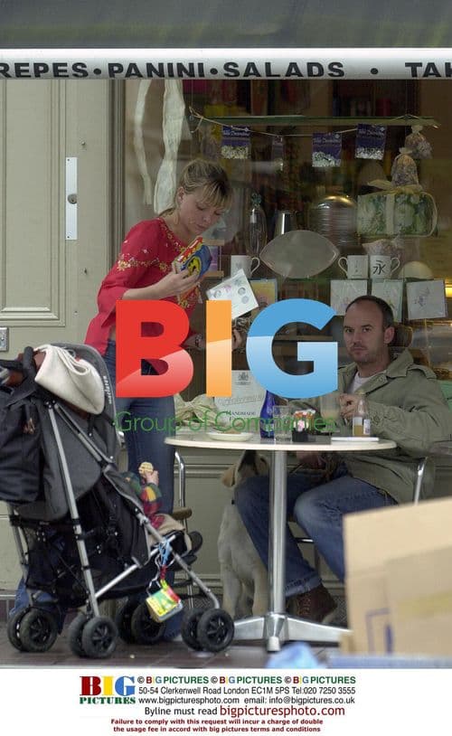 Samantha Janus and Family Out in London