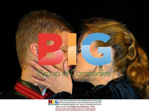 Celebrity couple during fashion show