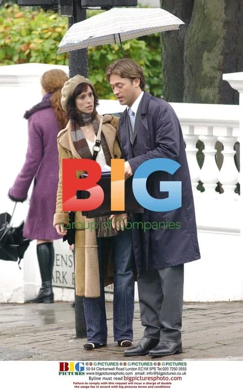 Jenifer Love Hewitt & Paul Nichols on Kensington Park Road