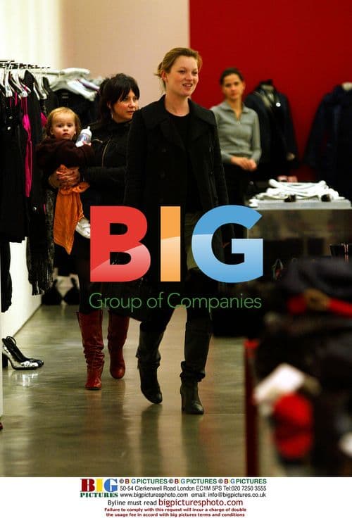 Model Kate Moss Shopping in London