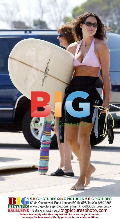 Minnie Driver Shows Off Surfing Skills in Malibu