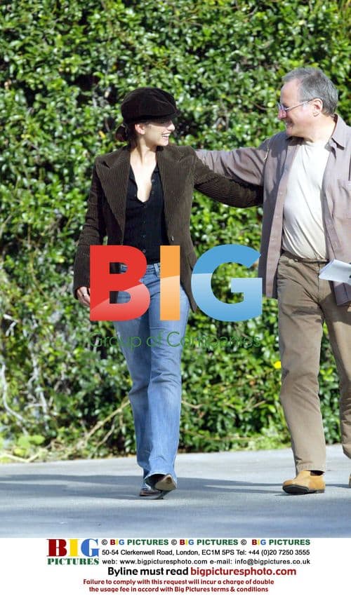 Penelope Cruz on the Street in Santa Monica