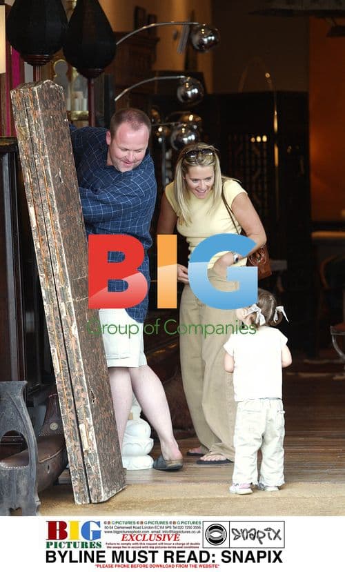 TV Presenter Edith Bowman Out in North London