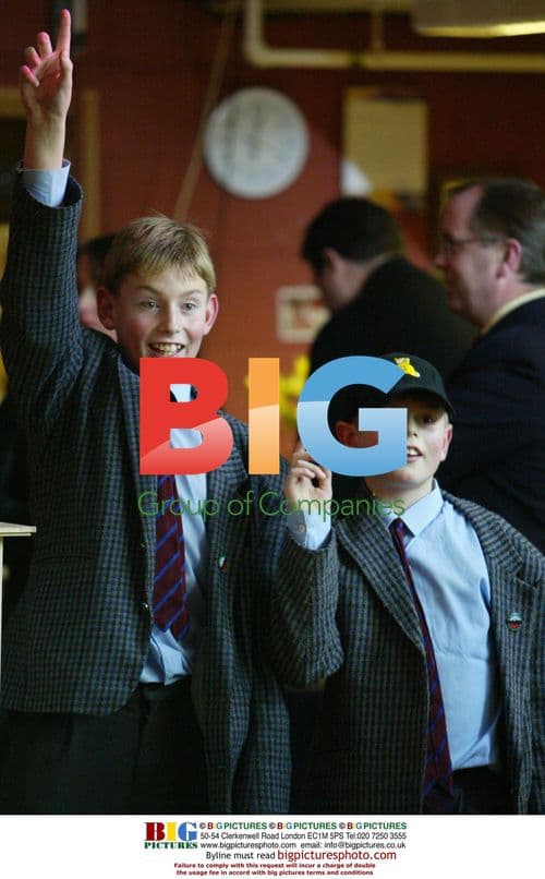 Children in Need Celebrity Bargain Hunt