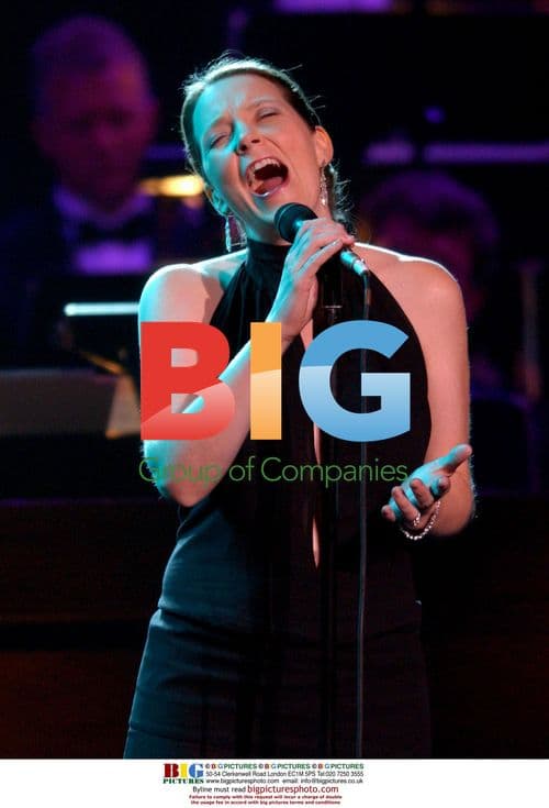 Susan Tedeschi Performs at Stormy Weather Benefit