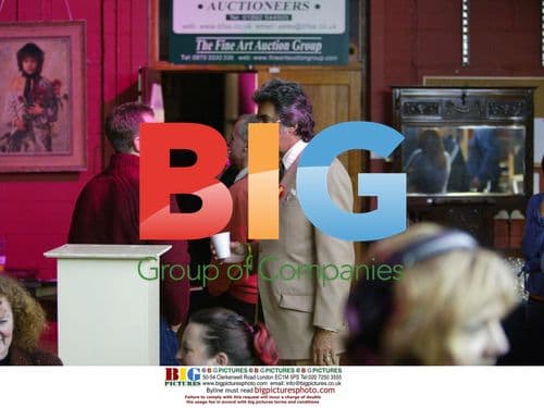 David Dickinson at Children in Need Celebrity Bargain Hunt