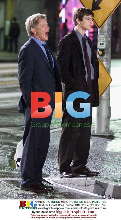 Harrison Ford and Josh Hartnett on set