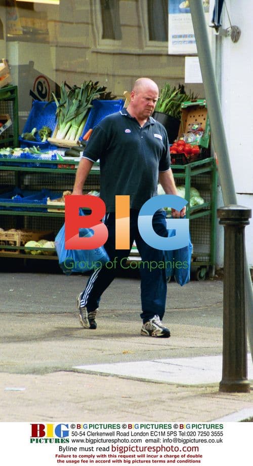 EASTENDERS Star Steve McFadden Out Shopping