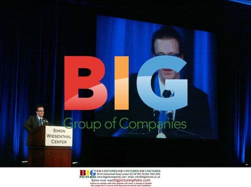 BONO honored at Simon Wiesenthal Center dinner