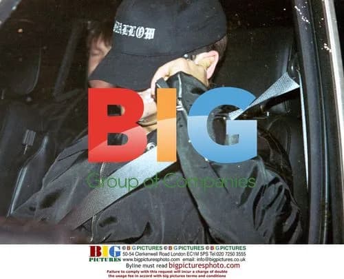 Robbie Williams Leaves London Studio