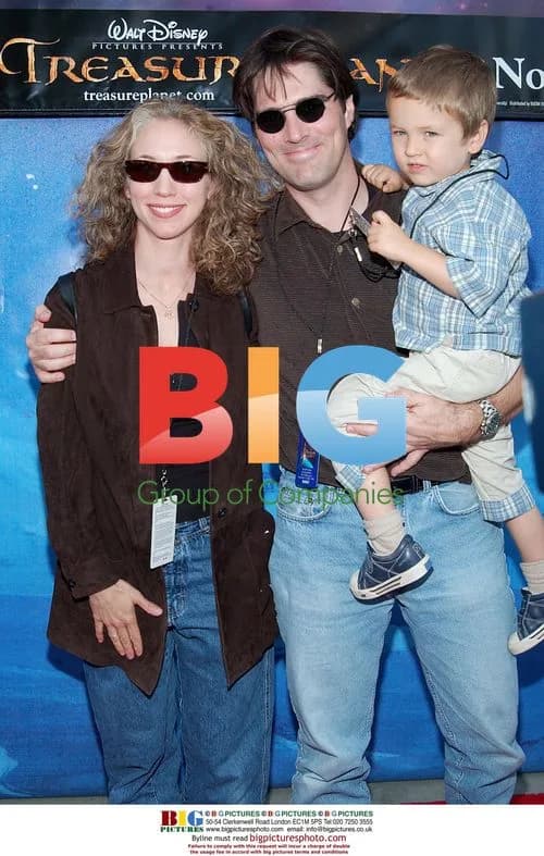 Thomas Gibson & Family at 'Treasure Planet' Premiere