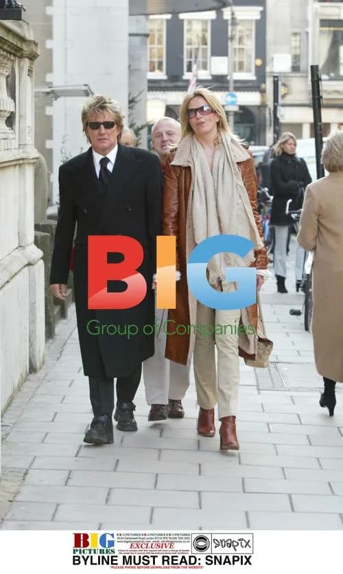 Rod Stewart and Penny Lancaster go shopping in London