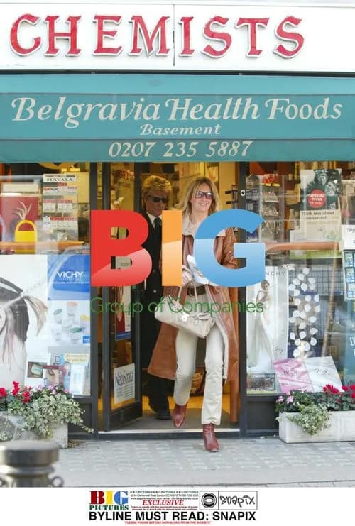 Rod Stewart and Penny Lancaster go shopping