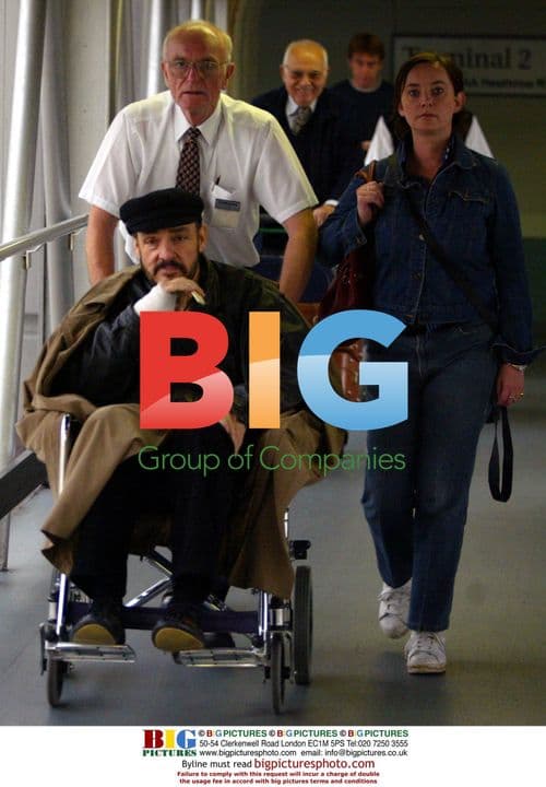 John Rhys-Davis Arrives in Wheelchair After Zagreb Trip