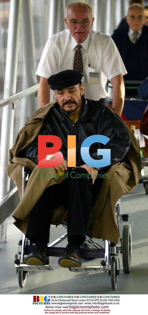 John Rhys-Davies Arrives From Zagreb in Wheelchair